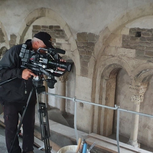 The building modifications of the Romanesque palace offered an opportunity to make a film about Jindřich Zdík